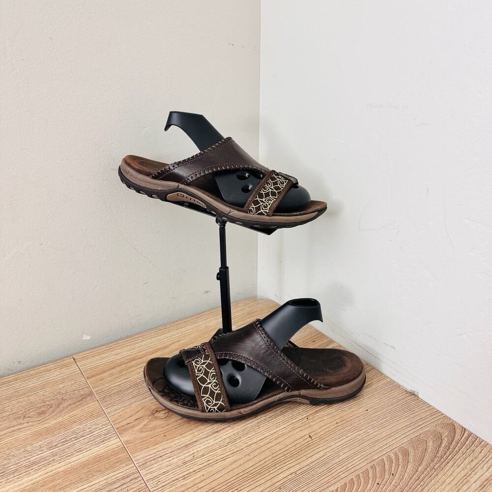 Merrell Bracken women's brown leather sandals Size 7